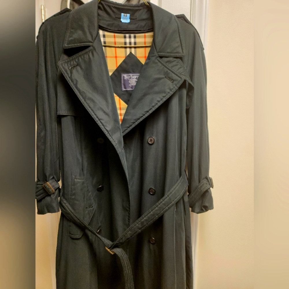 Women's Burberry Waterloo Trench Coat